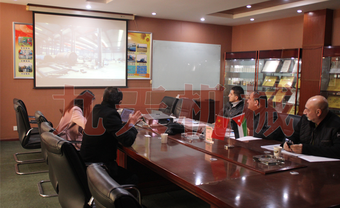 椰殼烘幹機廠（chǎng）家（jiā）接待越南客戶考察